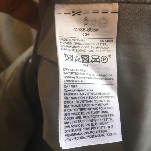 Banana republic size small gray neutral top. - Picture 10 of 10